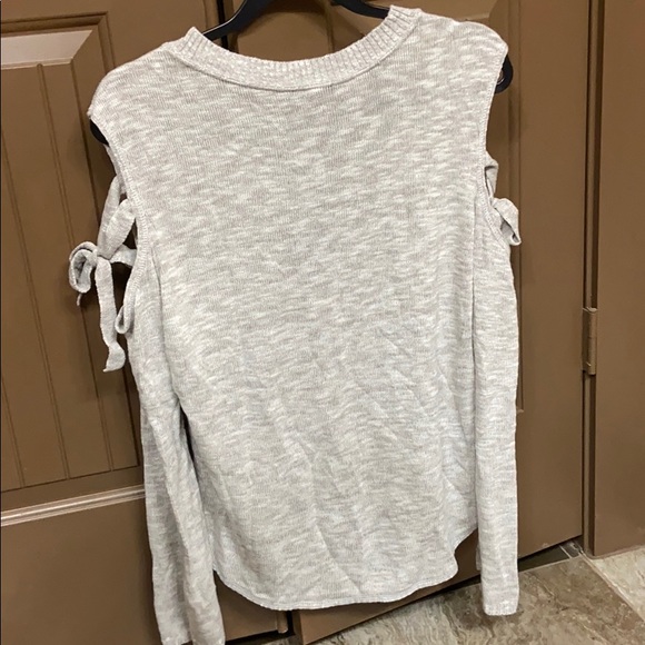 Express Open Shoulder Sweater - Picture 3 of 4